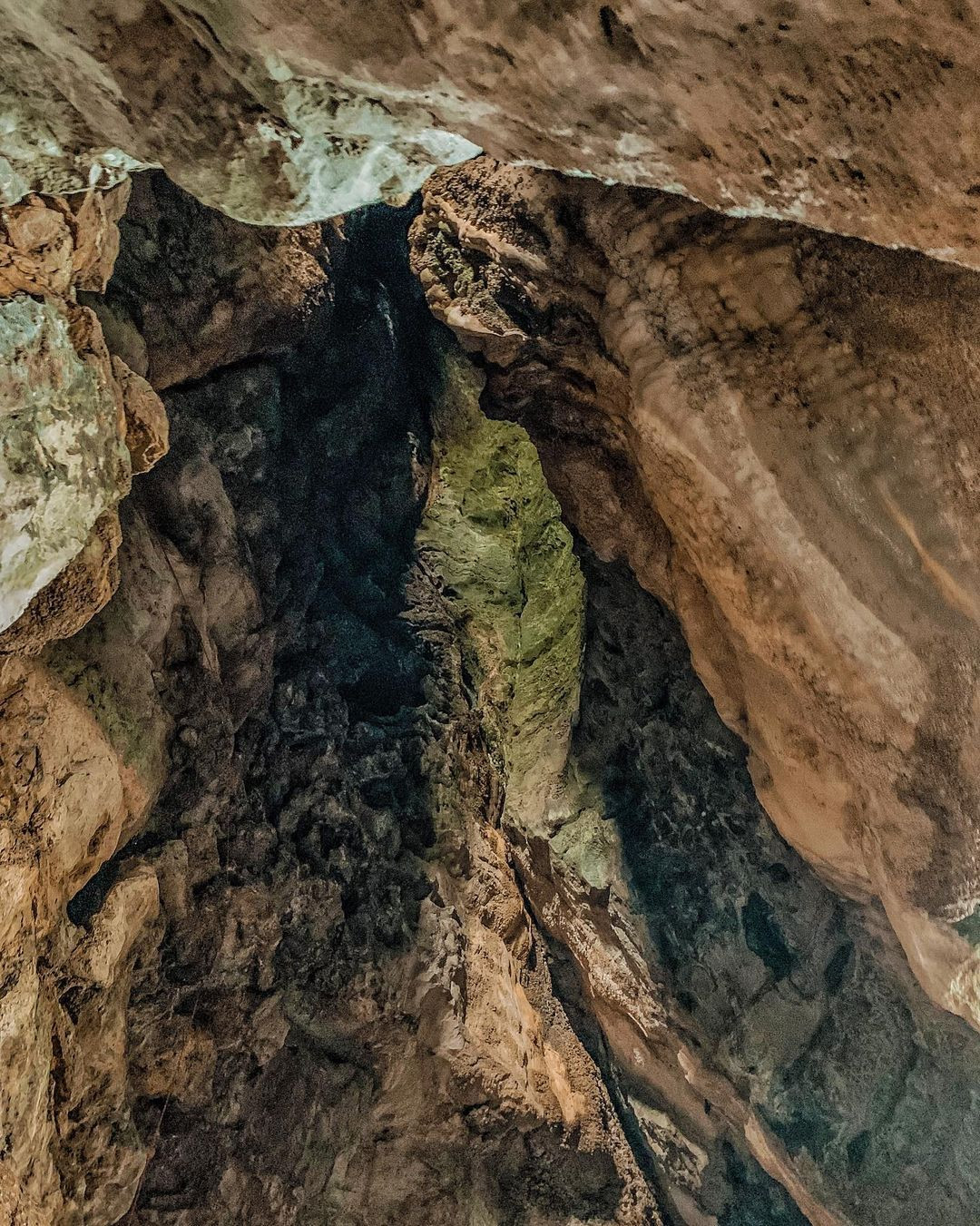 Khám phá vẻ huyền bí của hang động tương truyền là nơi Thạch Sanh cứu công chúa - 6