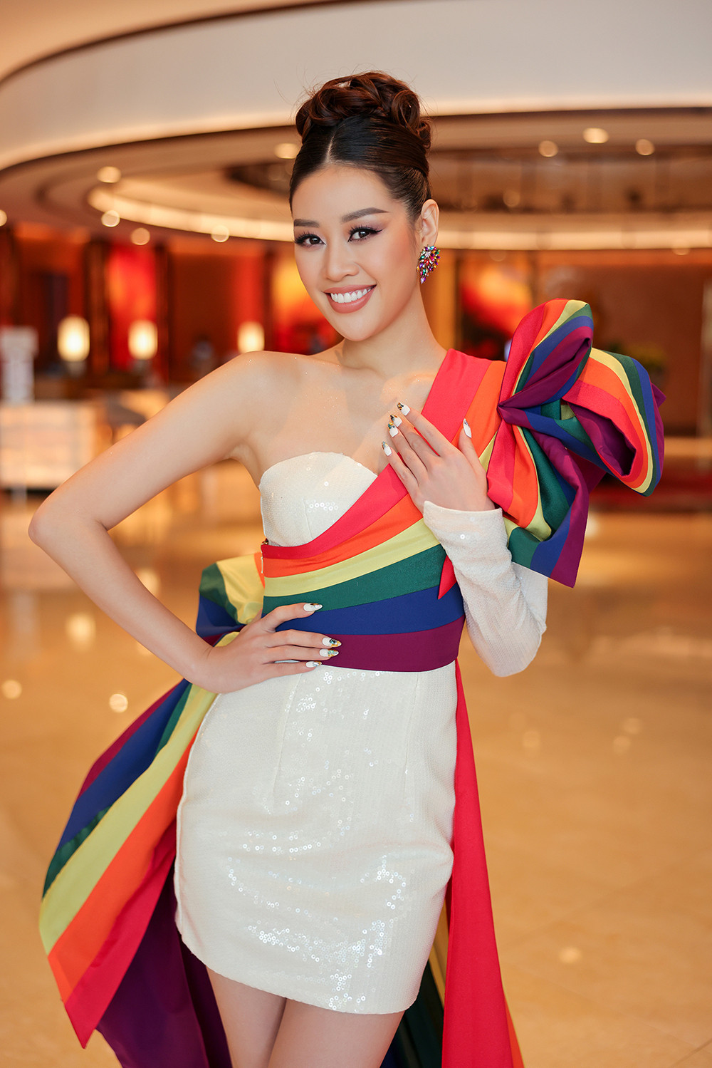 NSND Bạch Tuyết, Khánh Vân làm đại sứ chiến dịch ủng hộ cộng đồng LGBT  - 1