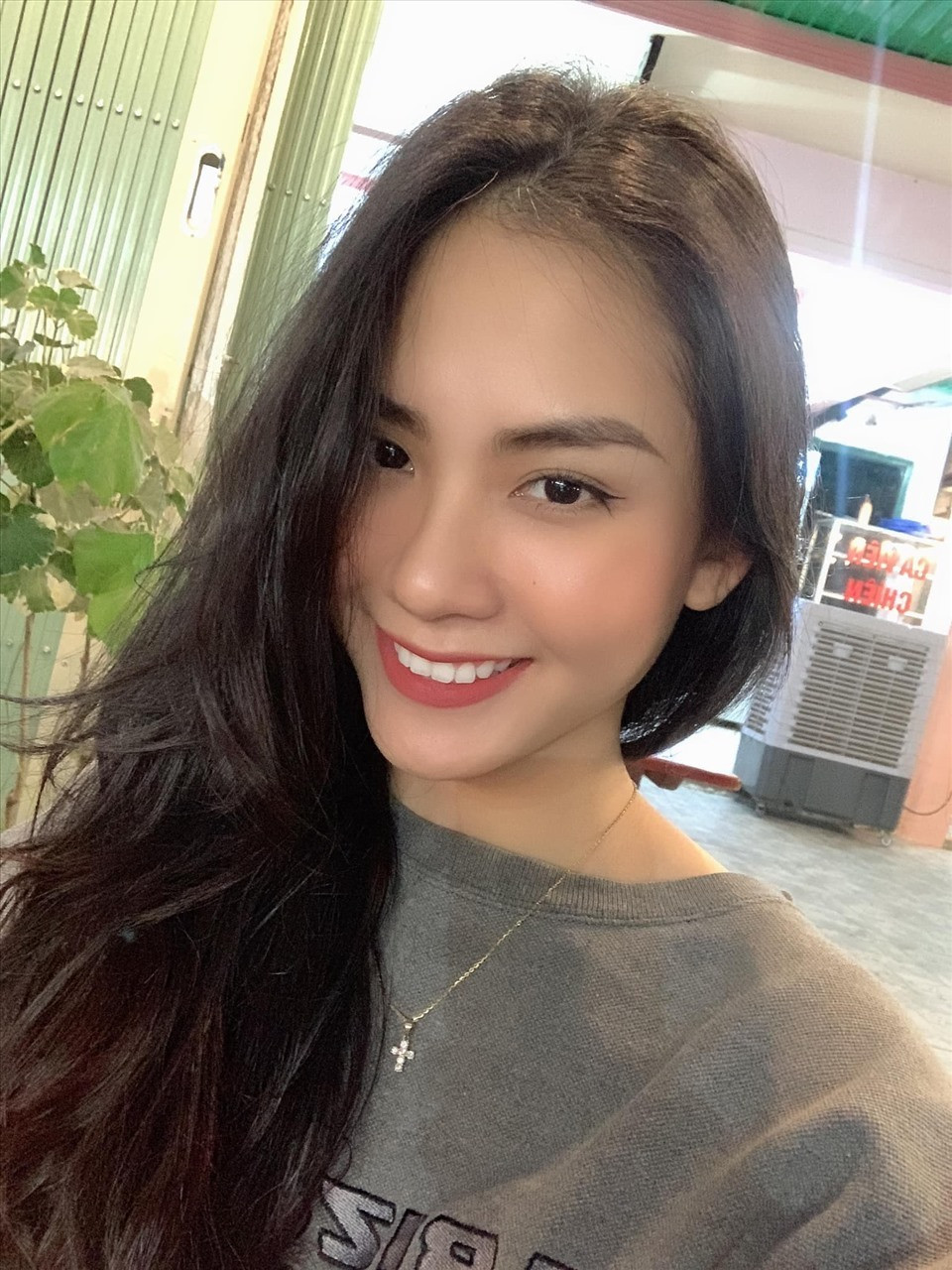 Sắc vóc cùng học vấn đáng nể của tân Hoa hậu Thế giới Việt Nam 2022 - 11