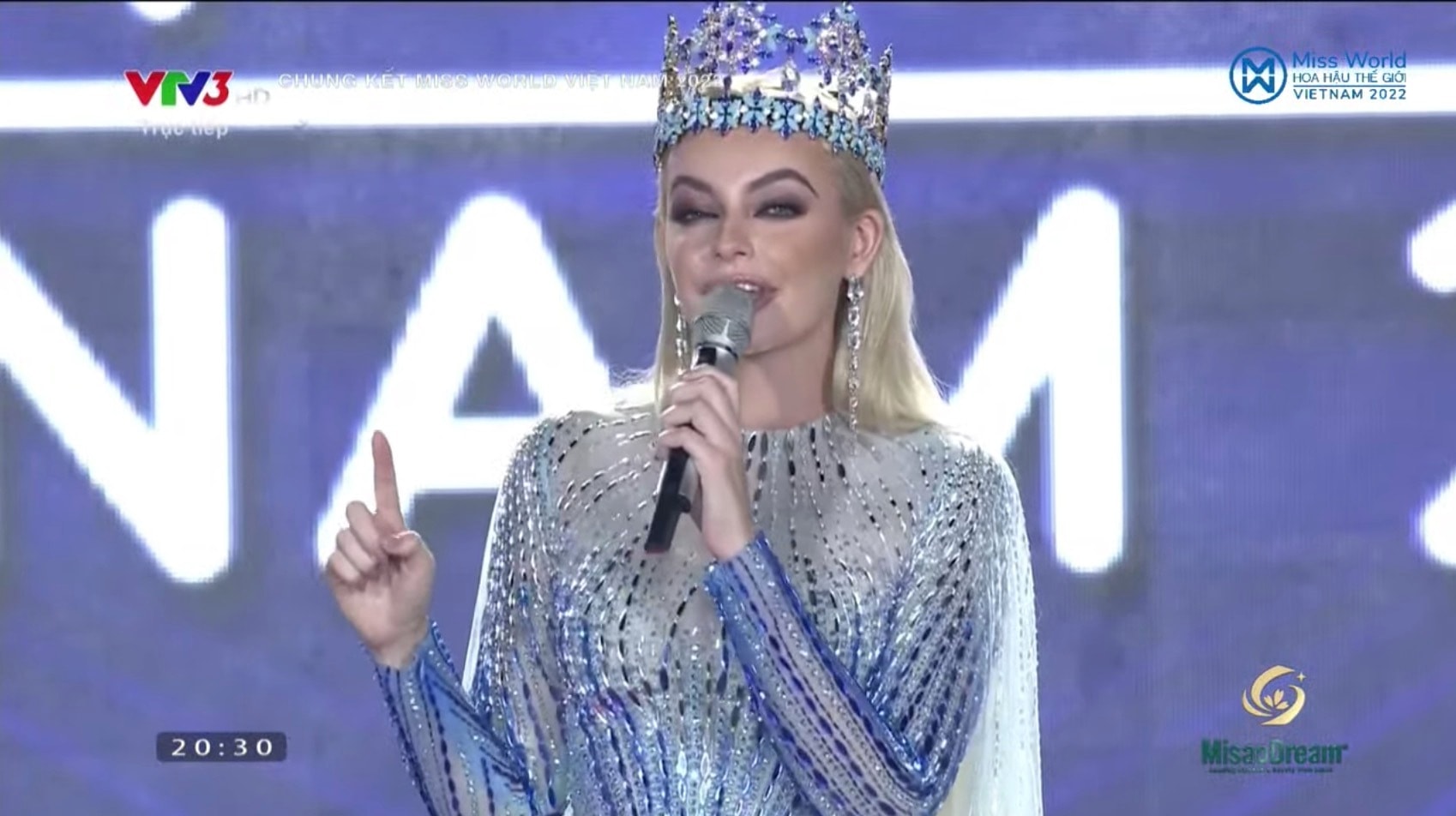 Trực tiếp Chung kết Miss World Vietnam 2022: Top 37 trình diễn áo dài - 10