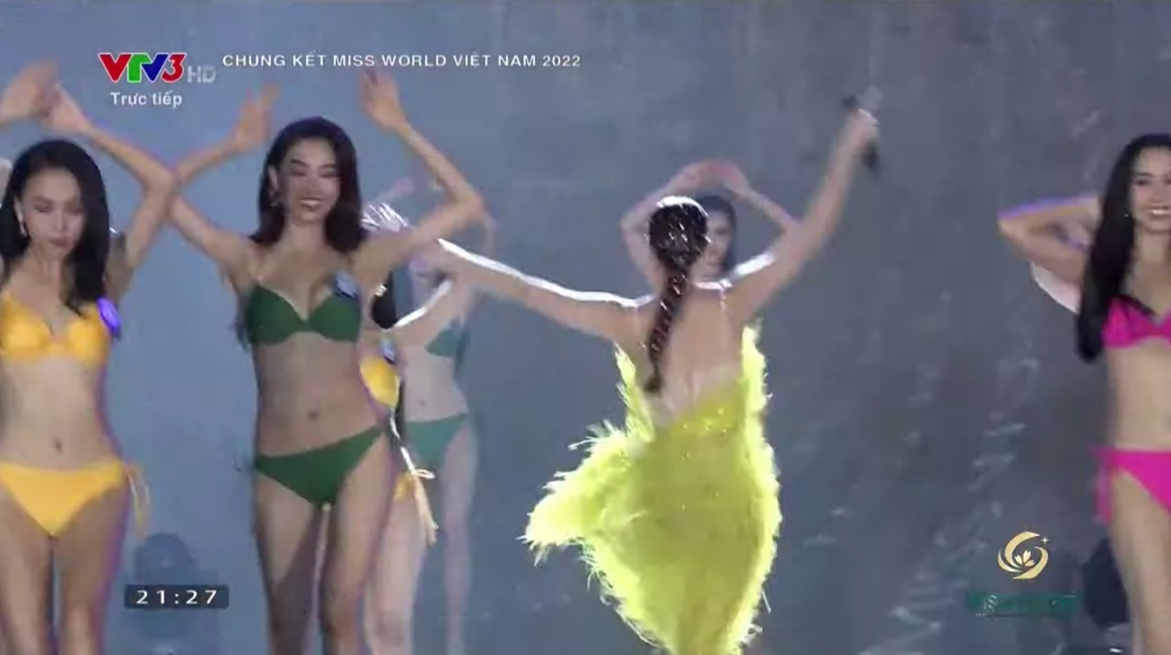 Trực tiếp Chung kết Miss World Vietnam 2022: Nam Em vào top 10 nhờ khán giả - 7