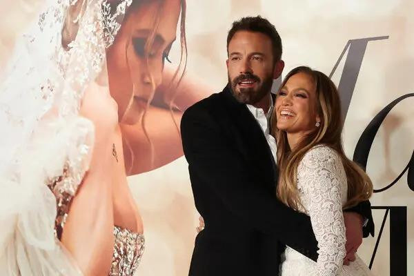 Đám cưới Jennifer Lopez và Ben Affleck ngập sắc trắng  - 11
