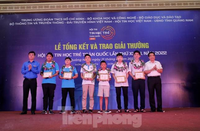Hai học sinh giành giải nhất Tin học trẻ với phần mềm cho học sinh khuyết tật - 3