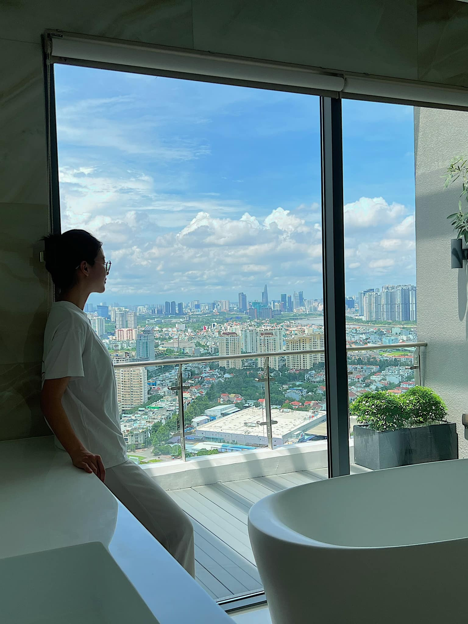 Hoa hậu Trái đất Phương Khánh mua nhà penthouse ở tuổi 27 - 3