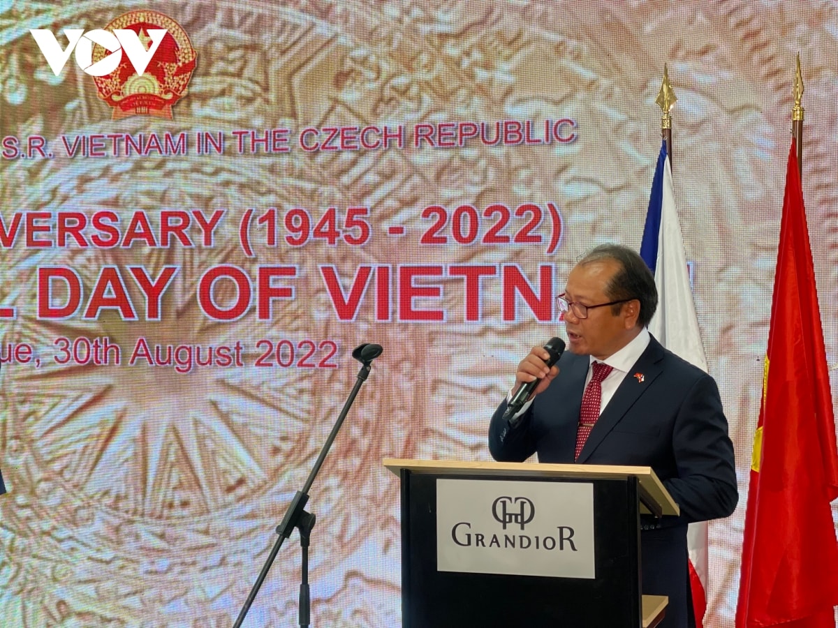 long trọng kỷ niệm 77 năm quốc khánh việt nam tại cộng hòa séc hình ảnh 3 long trong ky niem 77 nam quoc khanh viet nam tai cong hoa sec hinh anh 3