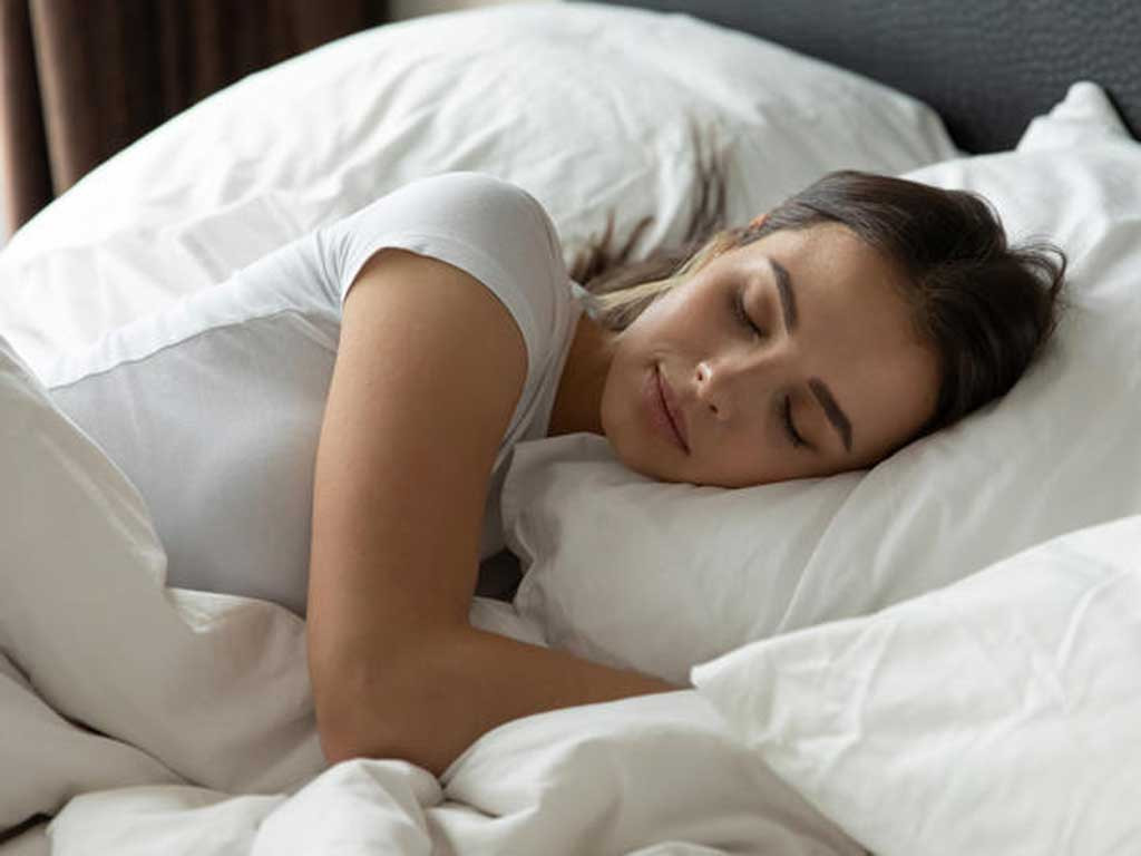 Ngủ bao lâu để giảm nguy cơ mắc các bệnh mạn tính? - 1