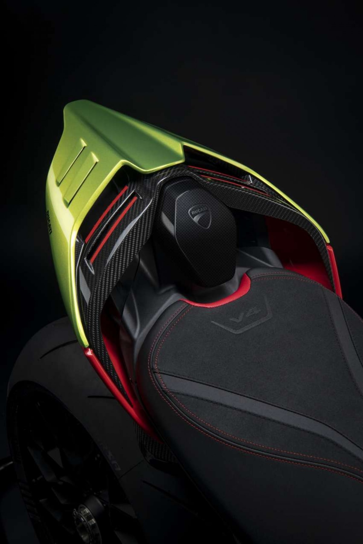 ducati streetfighter v4 lamborghini 2022 phien ban gioi han duoc ra mat hinh anh 6
