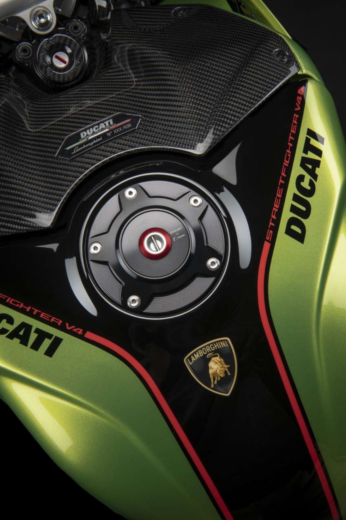 ducati streetfighter v4 lamborghini 2022 phien ban gioi han duoc ra mat hinh anh 8