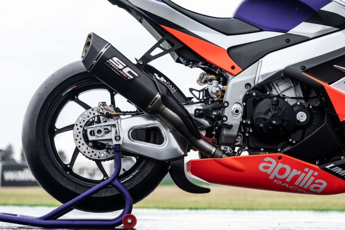 sieu mo to aprilia rsv4 xtrenta san xuat gioi han 100 chiec co gi dac biet hinh anh 2