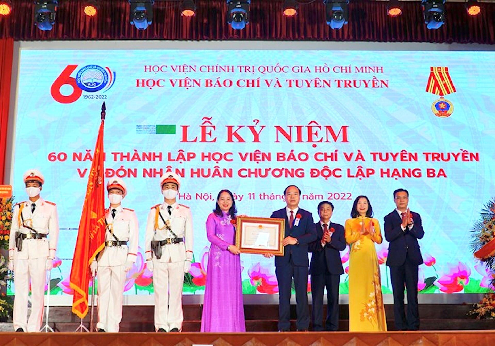 Học viện Báo chí và Tuyên truyền nhận Huân chương Độc lập hạng Ba - 1