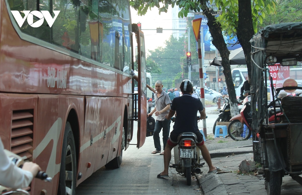 tai dien don tra khach doc duong giai phong, pham hung co quan chuc nang o dau hinh anh 10