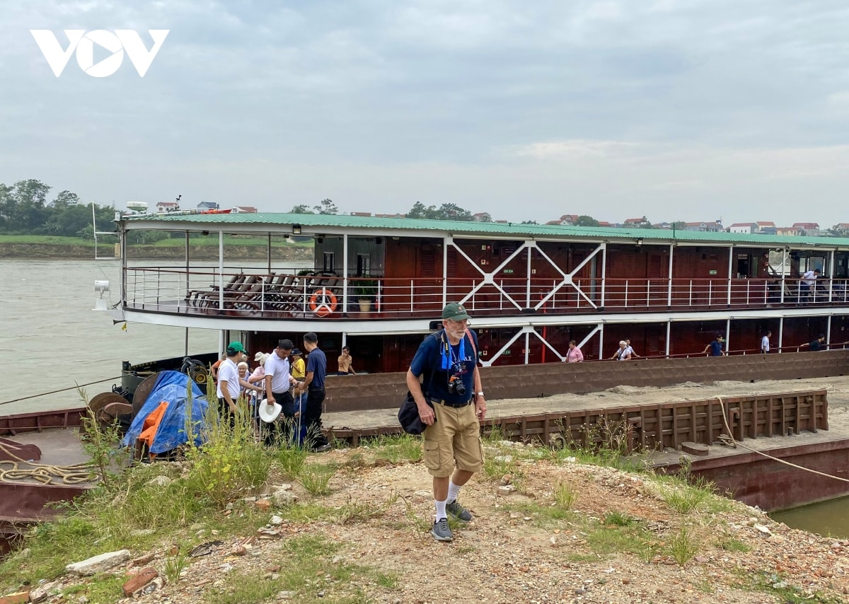 khách quốc tế trở lại phú thọ bằng du thuyền đường sông hình ảnh 1 khach quoc te tro lai phu tho bang du thuyen duong song hinh anh 1