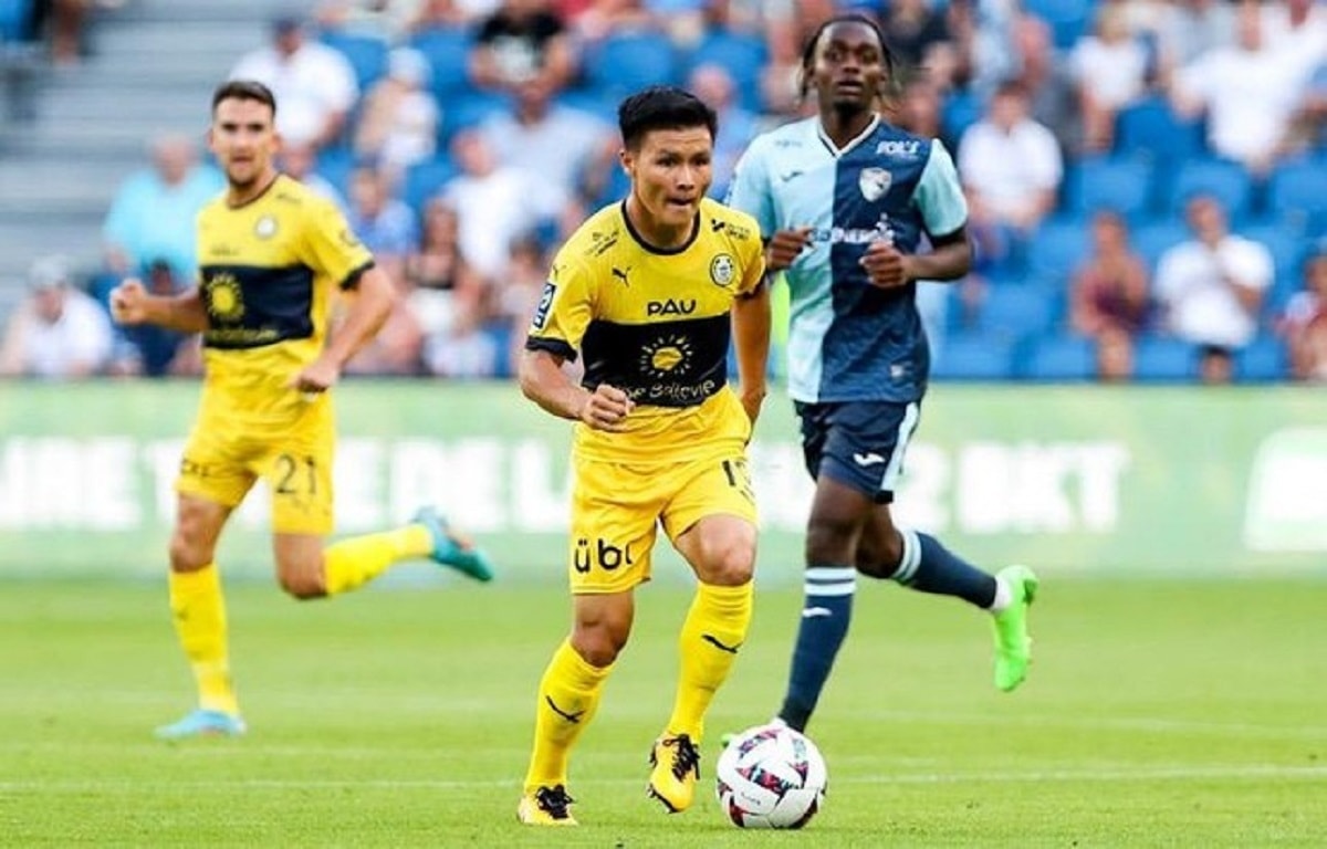 Trực tiếp bóng đá Pau FC vs Valenciennes: Quang Hải tiếp tục dự bị - 1