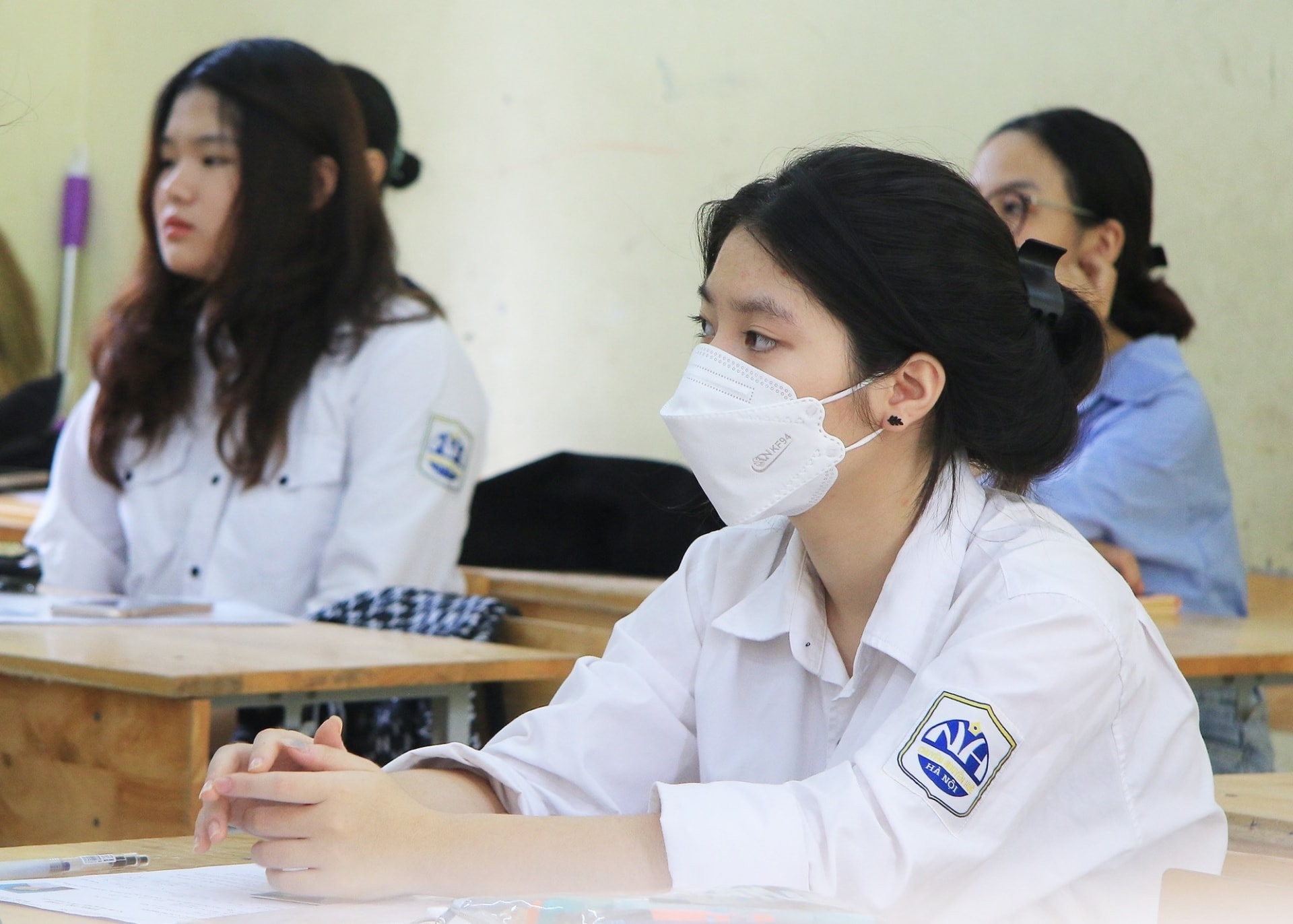 Biến động điểm chuẩn đại học 2022: Ngành giảm mạnh, ngành 9,9 điểm/môn vẫn trượt - 1