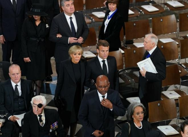 Ảnh: Tổng thống Biden và các cựu Thủ tướng Anh tới lễ tang Nữ hoàng Elizabeth II - 4