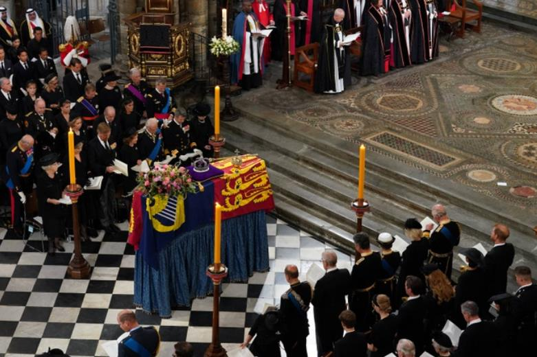 Những nghi thức đặc biệt trong lễ tang Nữ hoàng Elizabeth II - 9