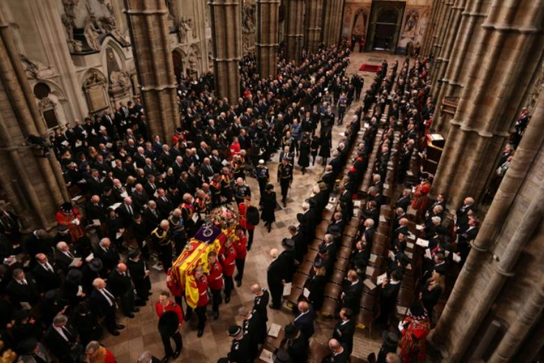 Những nghi thức đặc biệt trong lễ tang Nữ hoàng Elizabeth II - 11