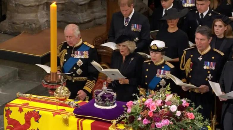 Những nghi thức đặc biệt trong lễ tang Nữ hoàng Elizabeth II - 8