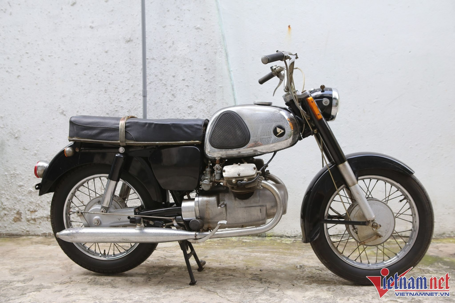 Xe máy cổ Marusho Lilac 61 năm tuổi độc nhất Việt Nam - 4