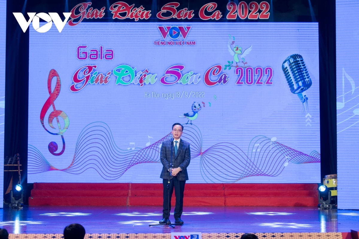 toan canh dem gala giai dieu son ca 2022 hinh anh 3