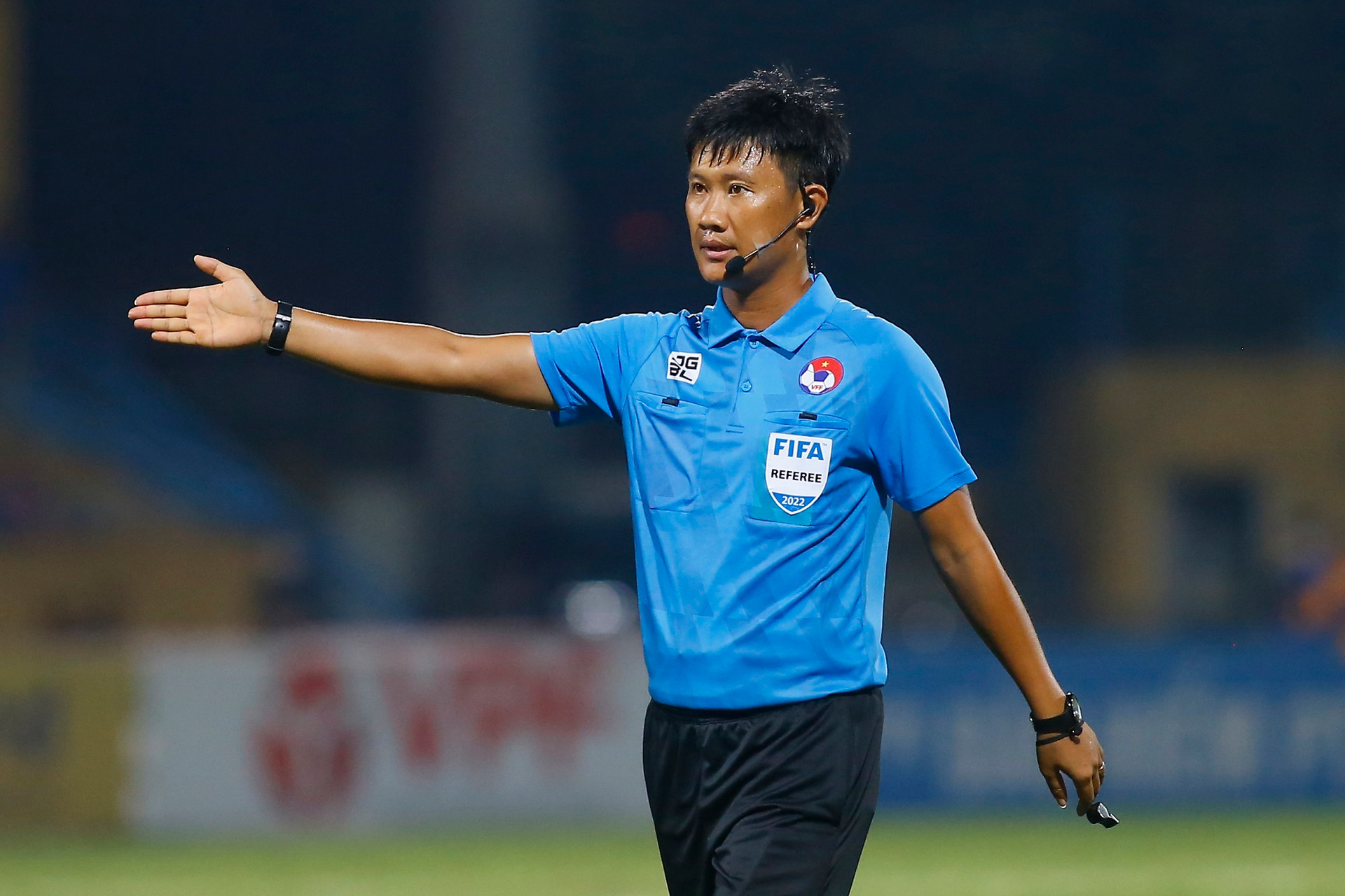 Ông Dương Văn Hiền: Mong V-League có VAR, trọng tài bớt áp lực - 2