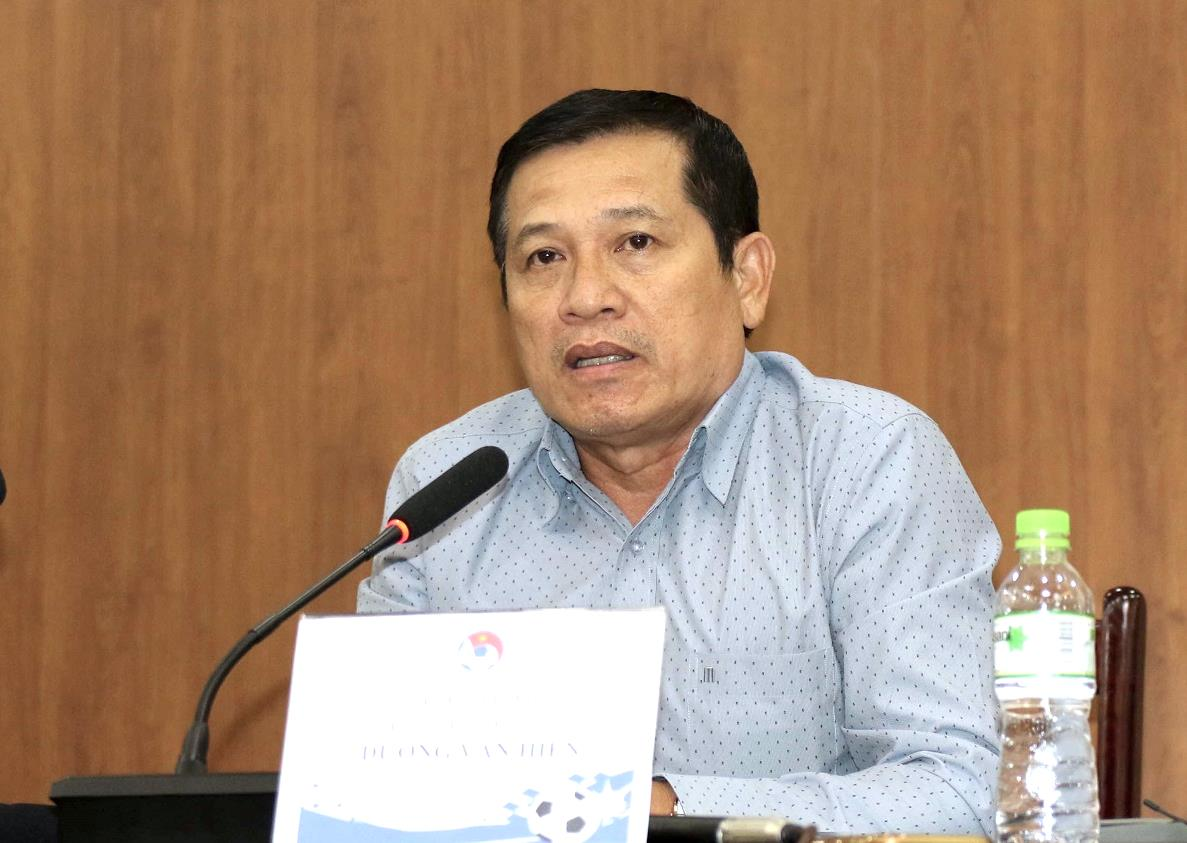 Ông Dương Văn Hiền: Mong V-League có VAR, trọng tài bớt áp lực - 1