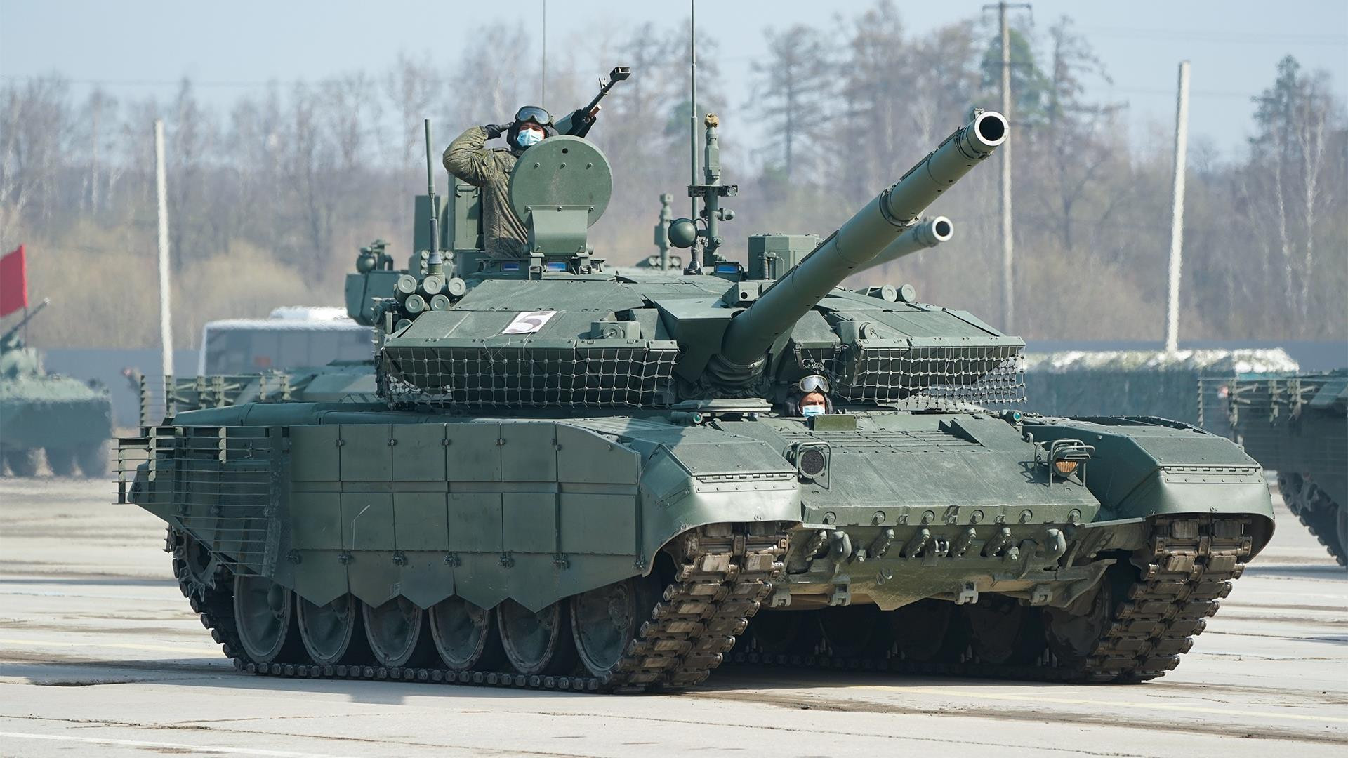 Ukraine thu giữ nguyên vẹn xe tăng hiện đại nhất của Nga trên chiến trường - 3