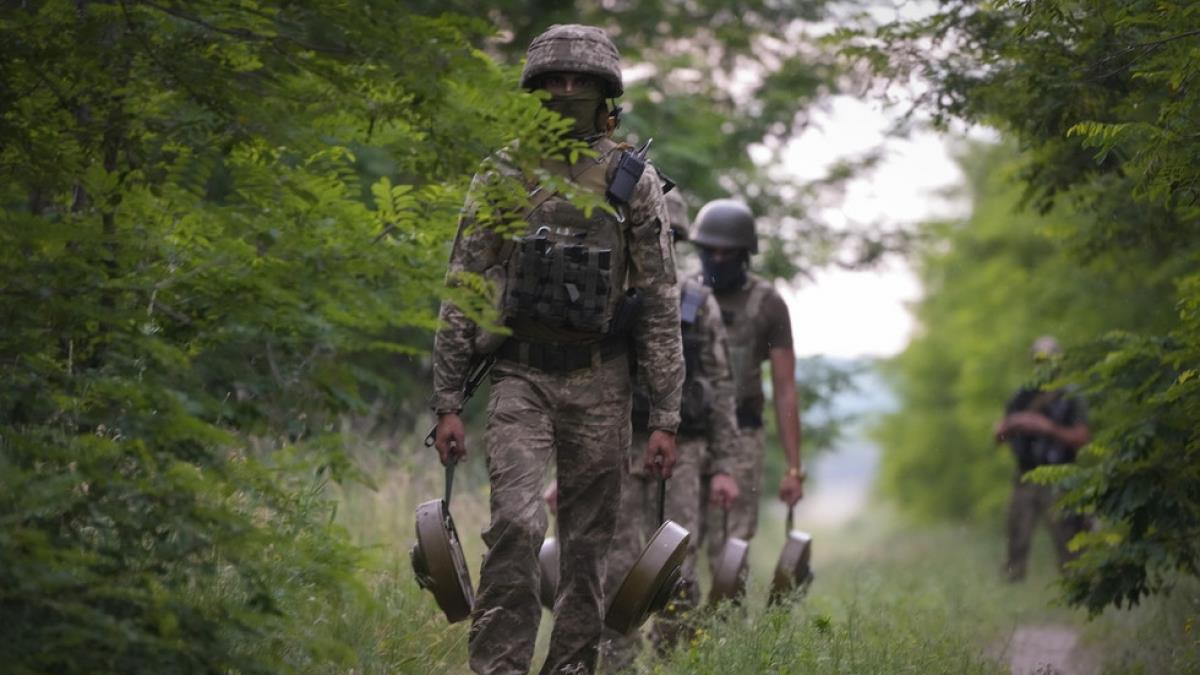 Người đứng đầu DPR: Ukraine sắp phản công ở khu vực Donetsk - 1