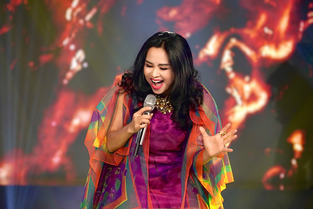 Diva Thanh Lam: 'Tình yêu với tôi bây giờ là cho đi tất cả những gì mình có' - 2