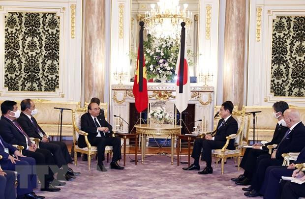 Chủ tịch nước Nguyễn Xuân Phúc hội đàm với Thủ tướng Nhật Bản - 1