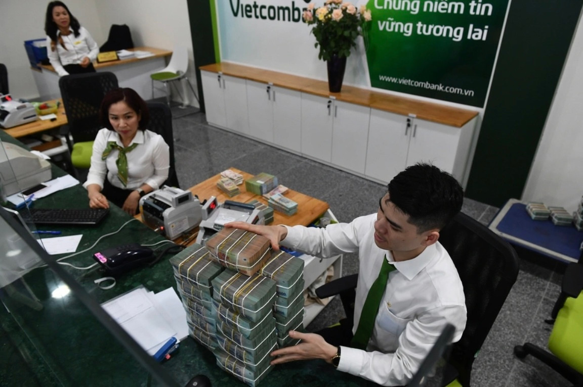 3 'ông lớn' Vietcombank, VietinBank và Agribank tăng lãi suất - 1
