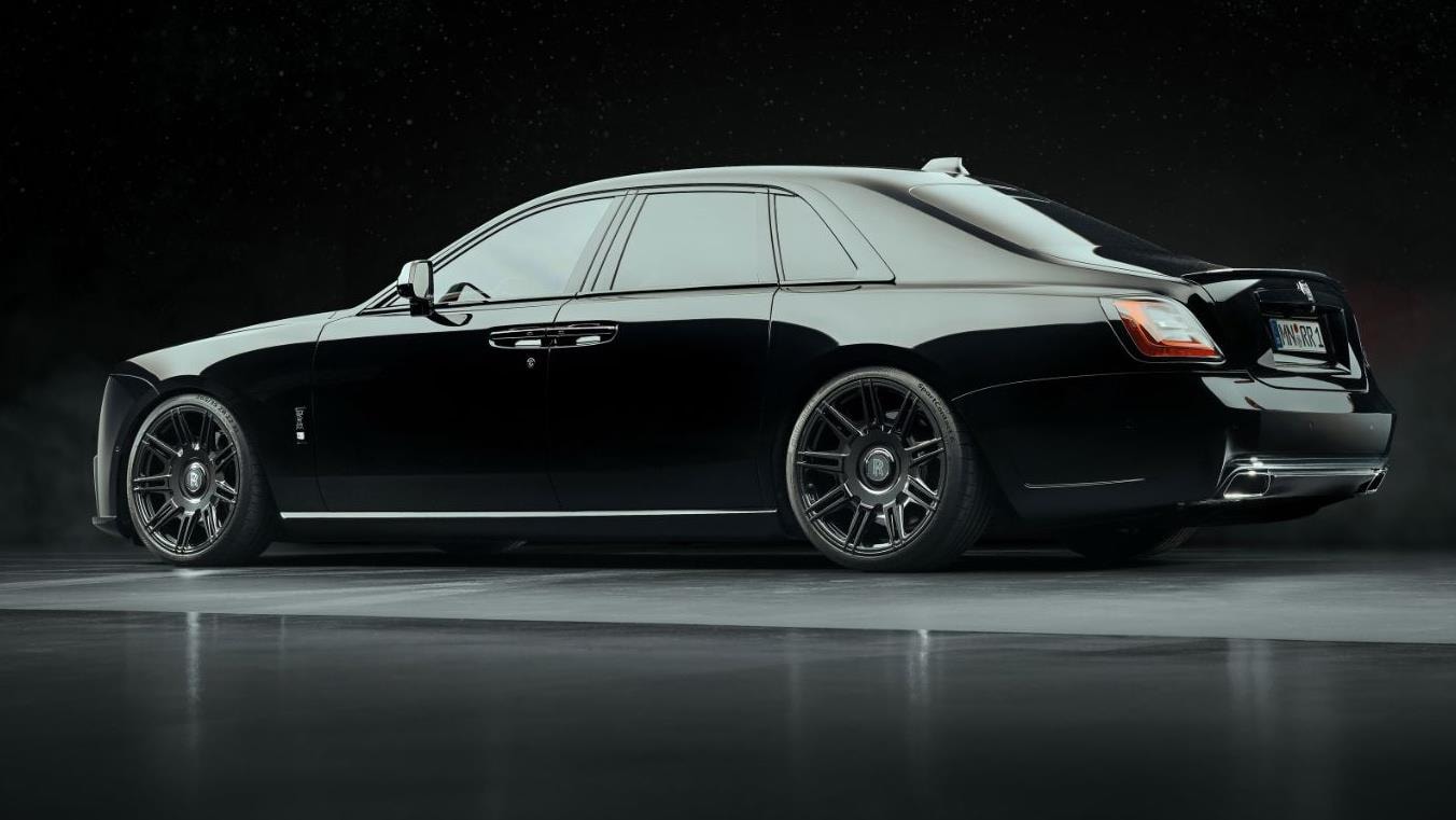 Bản độ Rolls-Royce Ghost Black Badge mạnh gần 700 mã lực - 3