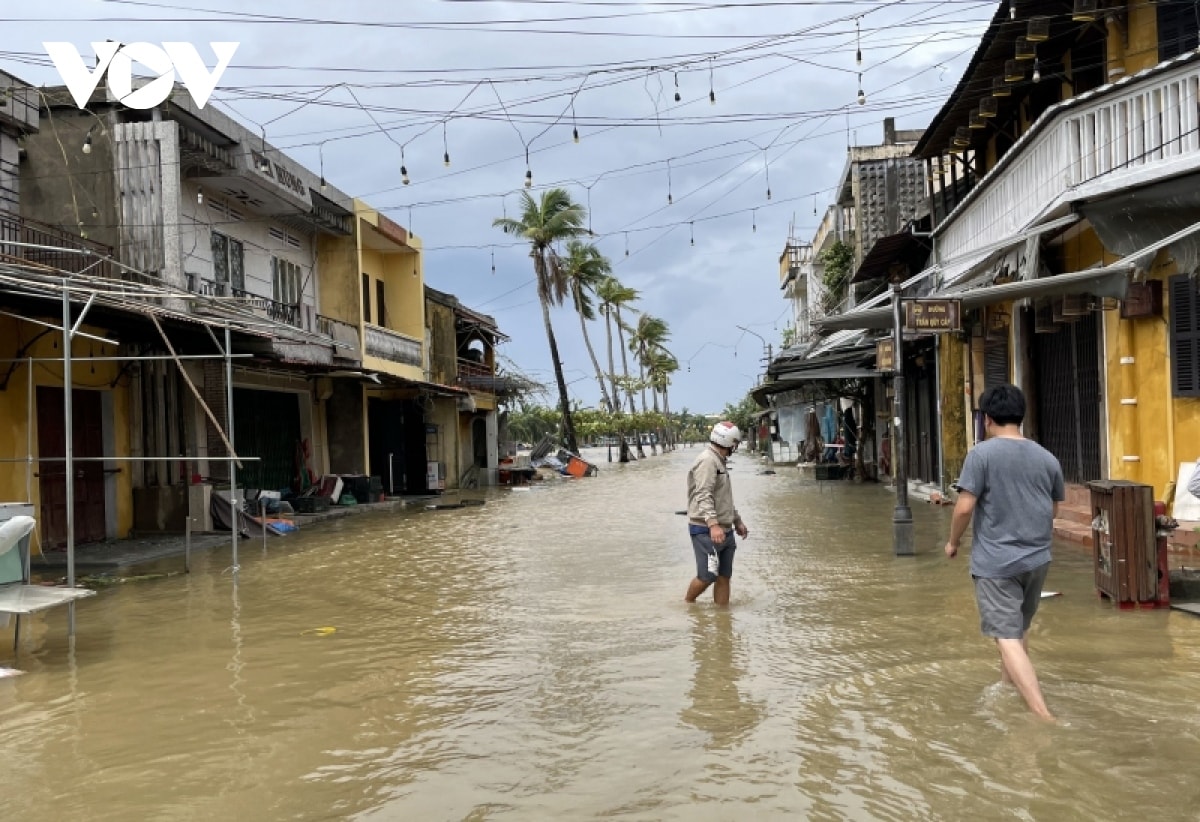 pho co hoi an mua lu thu hut khach quoc te hinh anh 2