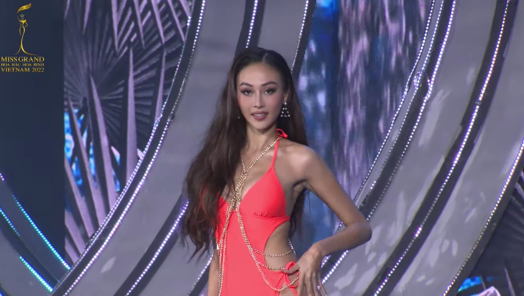 Đoàn Thiên Ân đăng quang Miss Grand Vietnam - Hoa hậu Hòa bình Việt Nam 2022 - 20