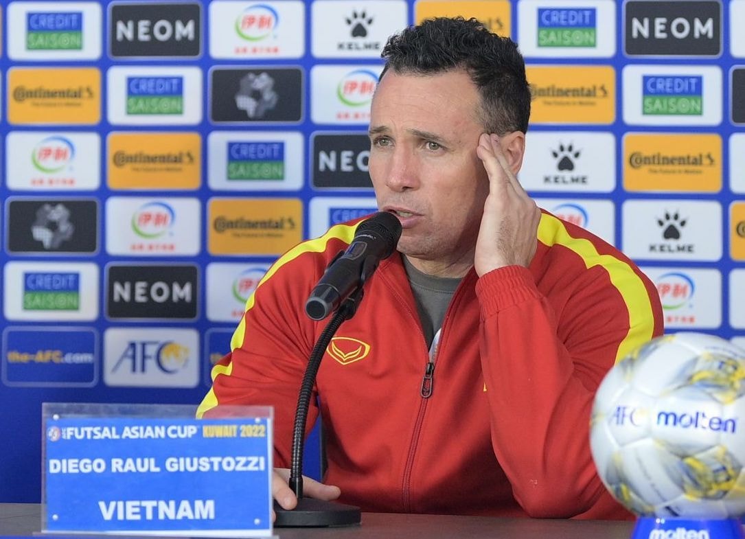 HLV Giustozzi: Futsal Việt Nam chưa bắt kịp Thái Lan, Iran - 1