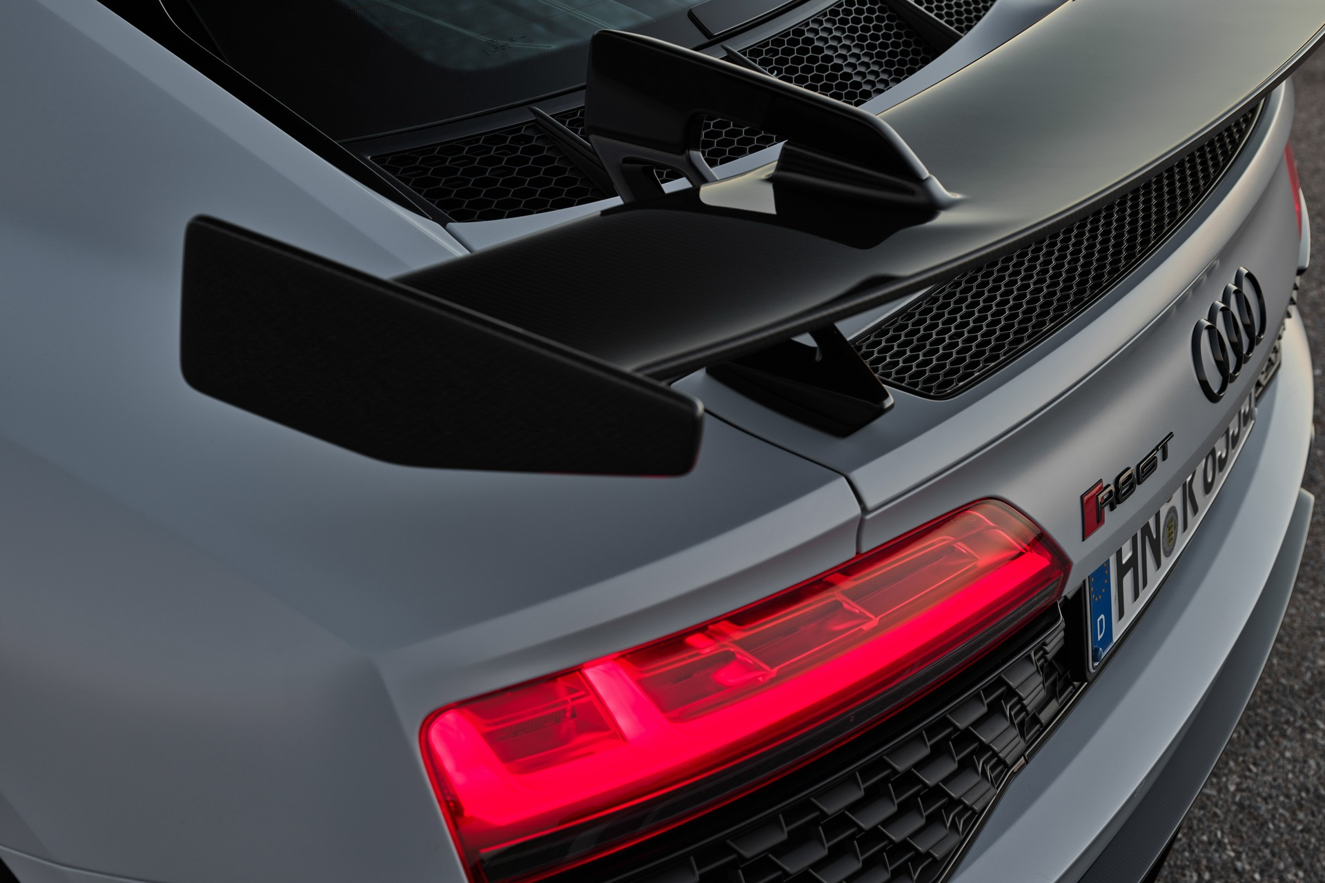 Audi R8 GT RWD - phiên bản cuối cùng dùng động cơ hút khí tự nhiên - 6
