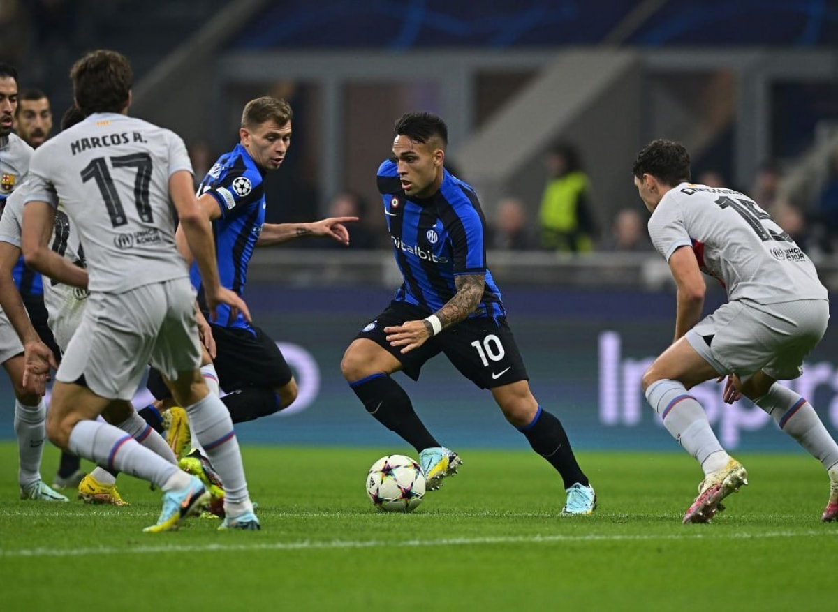 calhanoglu ghi bàn đẹp mắt, inter milan thắng nghẹt thở barca hình ảnh 7 calhanoglu ghi ban dep mat, inter milan thang nghet tho barca hinh anh 7
