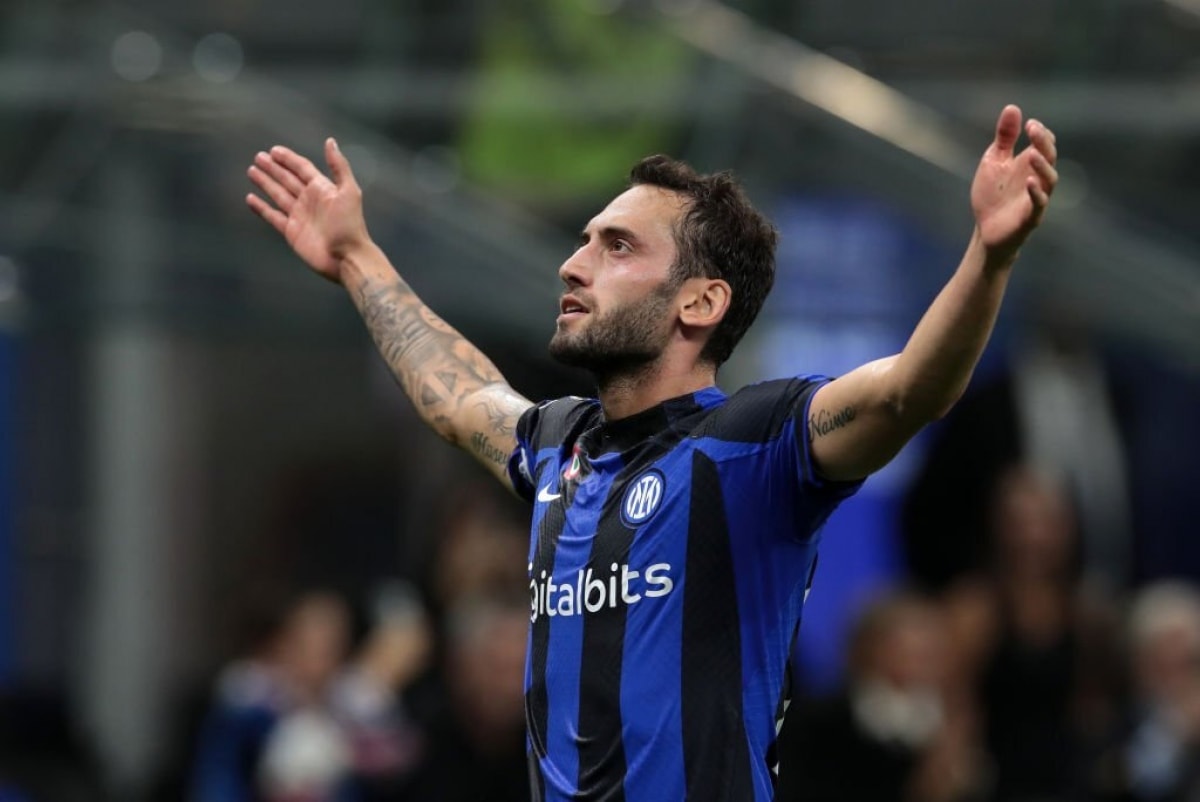 calhanoglu ghi bàn đẹp mắt, inter milan thắng nghẹt thở barca hình ảnh 9 calhanoglu ghi ban dep mat, inter milan thang nghet tho barca hinh anh 9