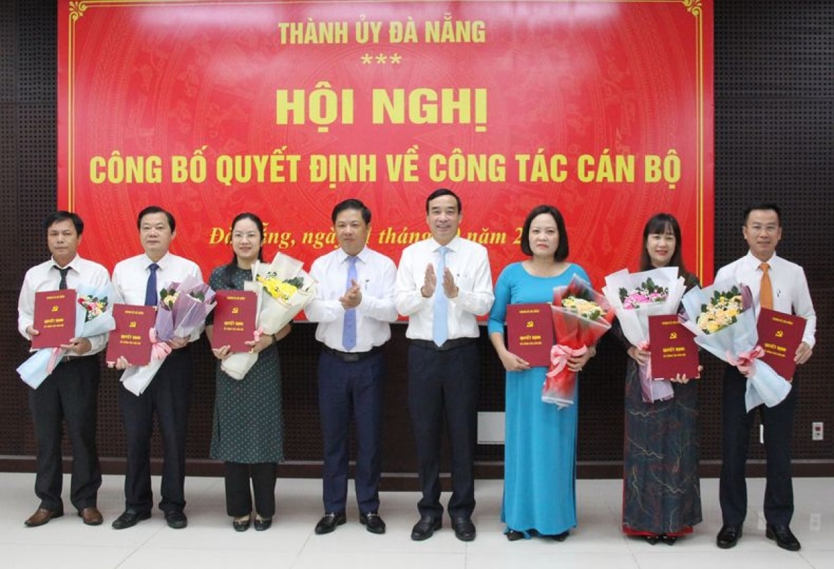 Đà nẵng điều động, bổ nhiệm hàng loạt cán bộ chủ chốt hình ảnh 1 Da nang dieu dong, bo nhiem hang loat can bo chu chot hinh anh 1