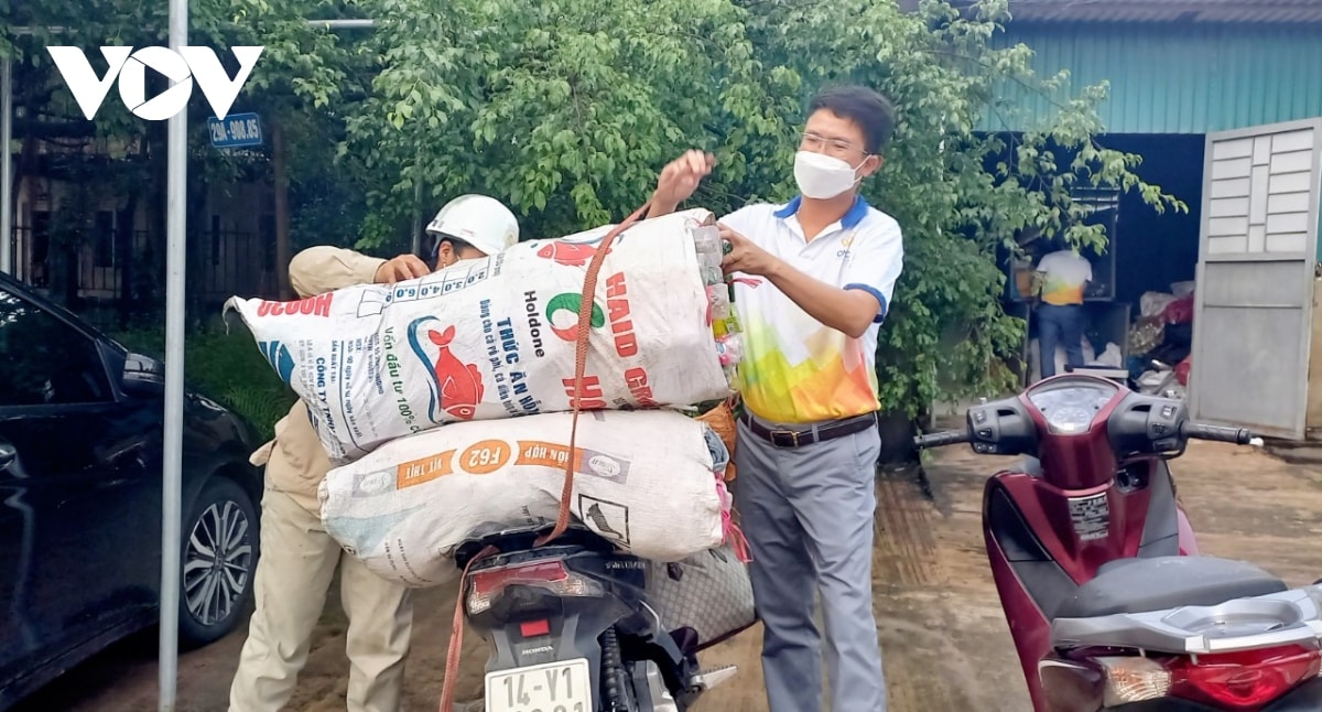 gửi rác-rút tiền mô hình ngân hàng độc - lạ hình ảnh 3 gui rac-rut tien mo hinh ngan hang doc - la hinh anh 3