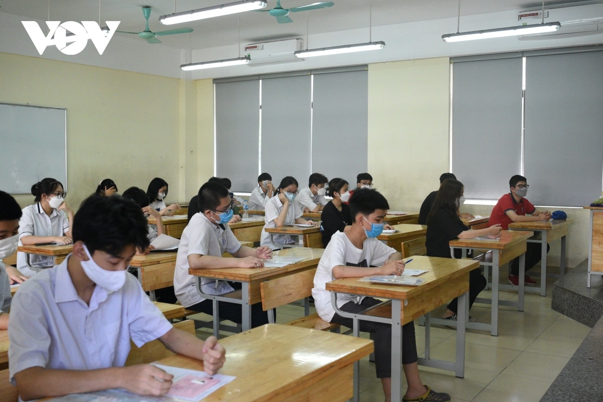 dạy thêm, học thêm tránh đóng phí 2 lần chỉ để học lại kiến thức trên lớp hình ảnh 1 day them, hoc them tranh dong phi 2 lan chi de hoc lai kien thuc tren lop hinh anh 1