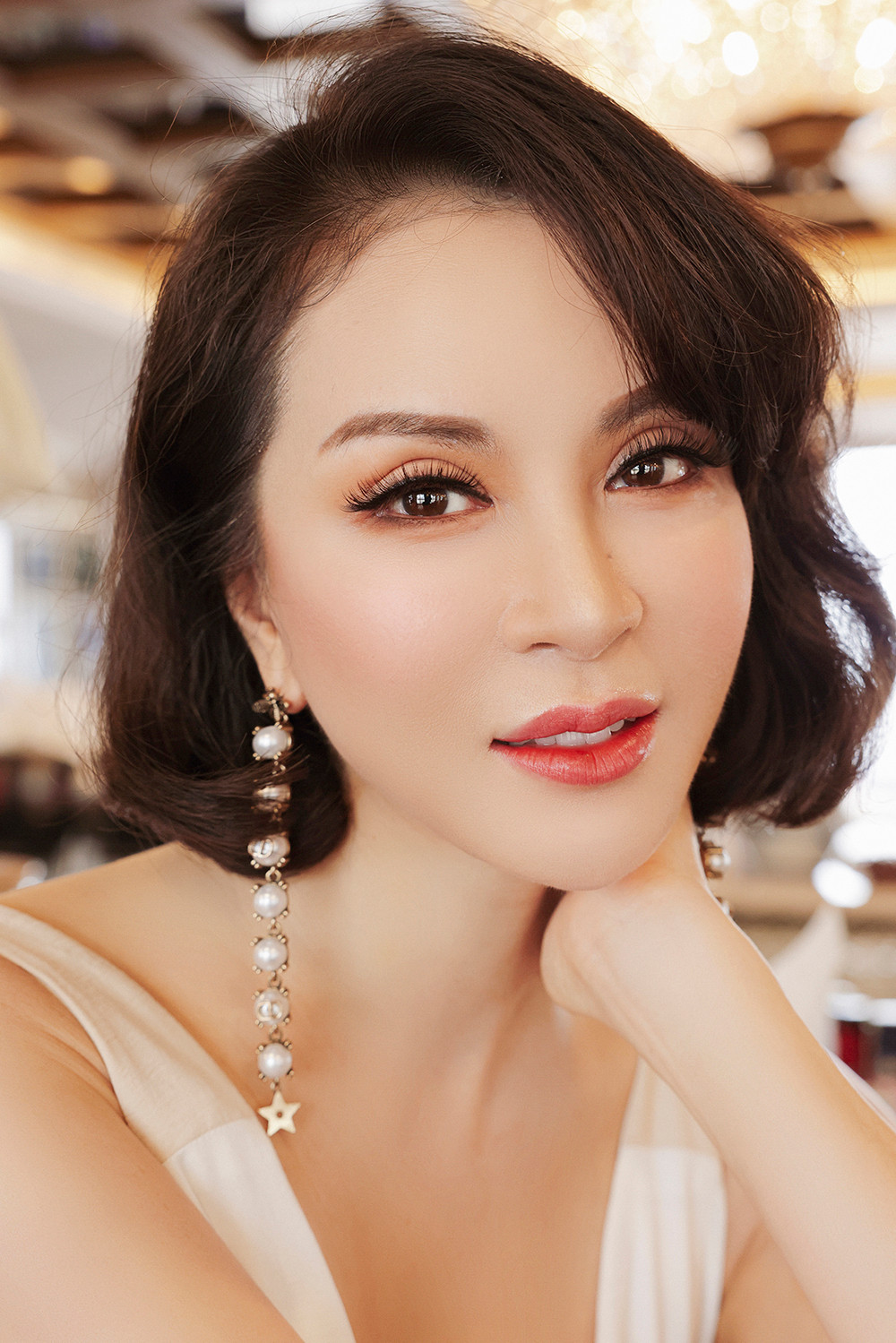 Nhan sắc 'không tuổi' của MC Thanh Mai và Hoa hậu Giáng My - 8