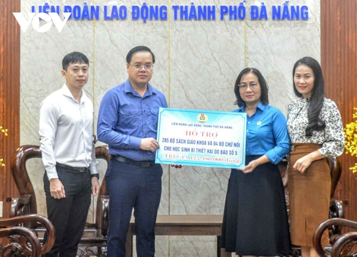 Đà nẵng không để học sinh thiếu sách vở do lũ lụt hình ảnh 2 Da nang khong de hoc sinh thieu sach vo do lu lut hinh anh 2