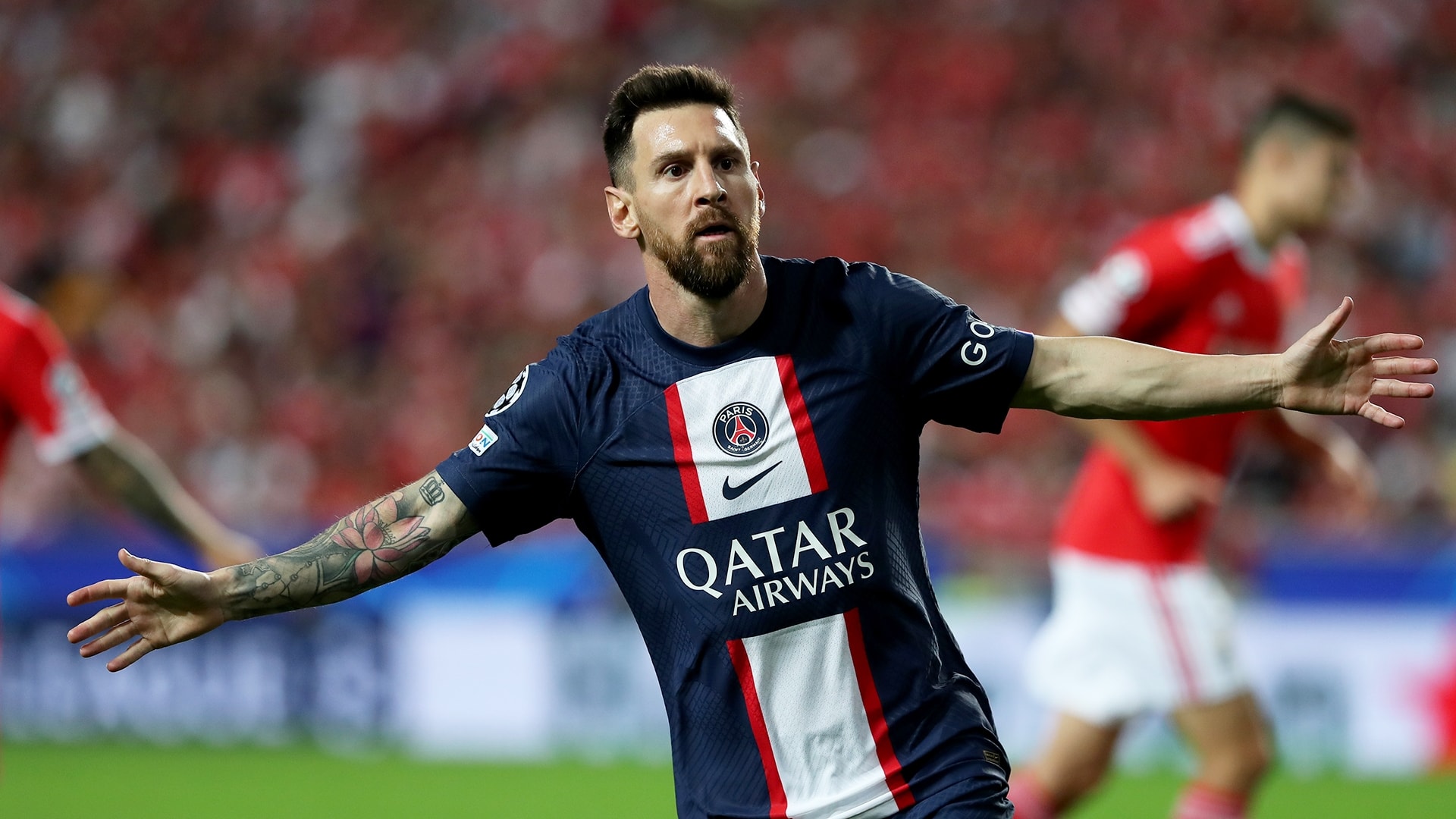 World Cup 2022: Messi chờ bùng nổ, Ronaldo chật vật tìm lại phong độ - 1