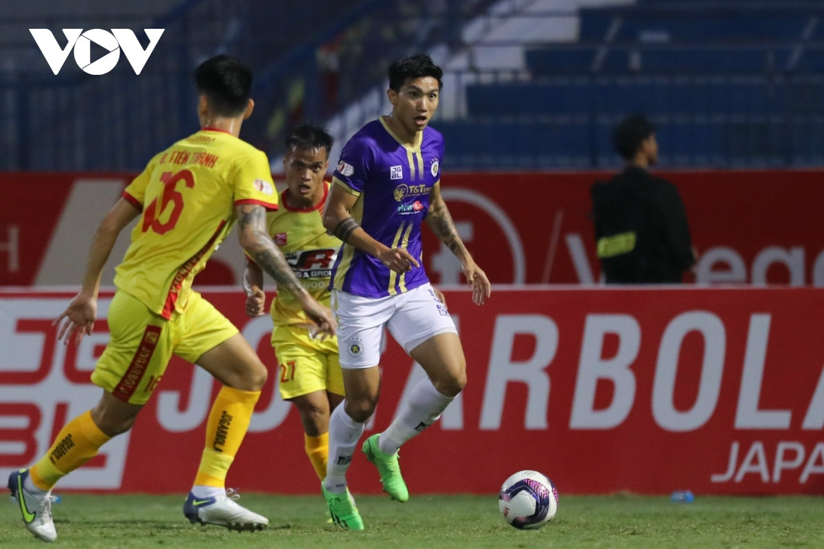 bi thanh hoa cam hoa, ha noi fc chua the cham tay vao chuc vo dich hinh anh 11