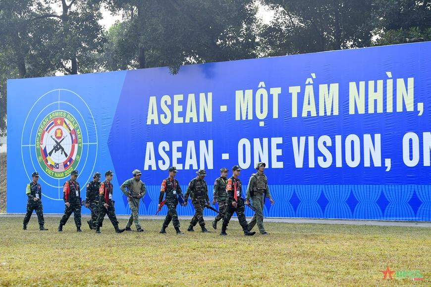 Ngày tranh tài bắn súng đầu tiên của các xạ thủ ASEAN tại AARM-30 - 4