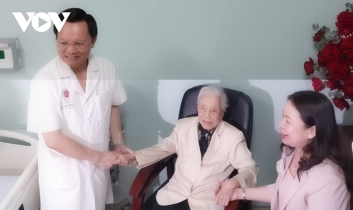 phó chủ tịch nước võ thị Ánh xuân thăm nguyên phó chủ tịch nước nguyễn thị bình hình ảnh 1 pho chu tich nuoc vo thi Anh xuan tham nguyen pho chu tich nuoc nguyen thi binh hinh anh 1