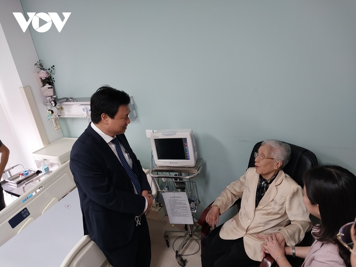 phó chủ tịch nước võ thị Ánh xuân thăm nguyên phó chủ tịch nước nguyễn thị bình hình ảnh 2 pho chu tich nuoc vo thi Anh xuan tham nguyen pho chu tich nuoc nguyen thi binh hinh anh 2