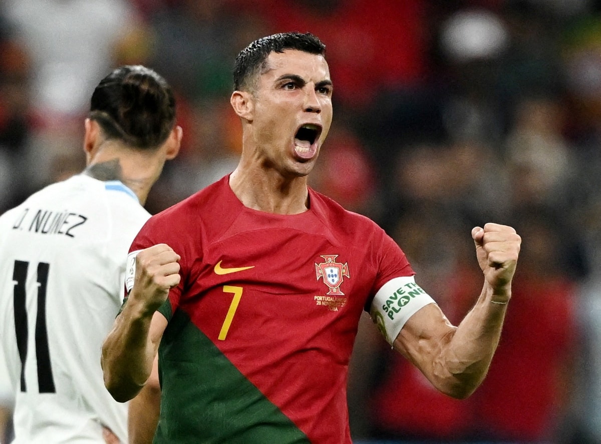 bruno fernandes nói gì khi ronaldo ăn mừng nhầm bàn thắng hình ảnh 1 bruno fernandes noi gi khi ronaldo an mung nham ban thang hinh anh 1
