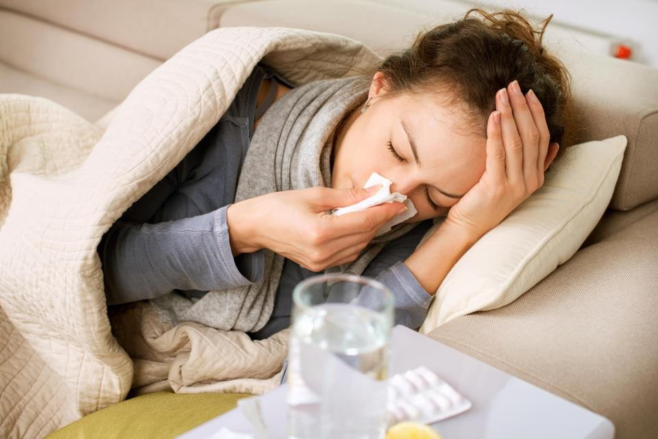 Số ca mắc tăng kỷ lục, người Mỹ vẫn không sợ cúm - 1